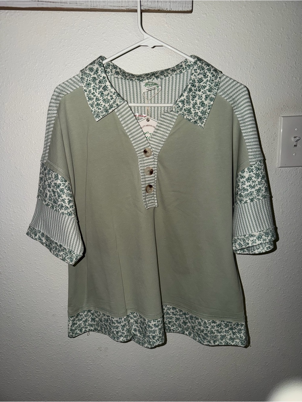 New’n shades of Green Mixed-Print Polo Button Down NWT boho cottagecore